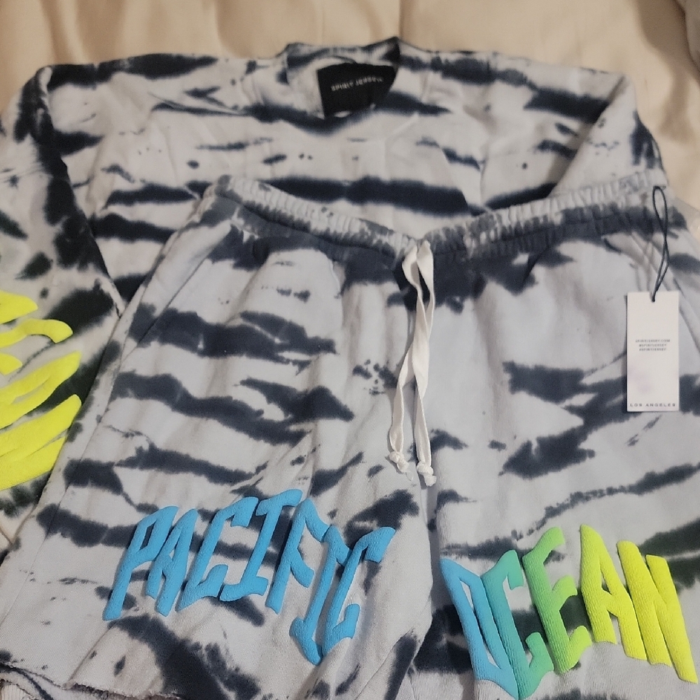 Tie-Dye Women's Shorts - Picture 2 of 5